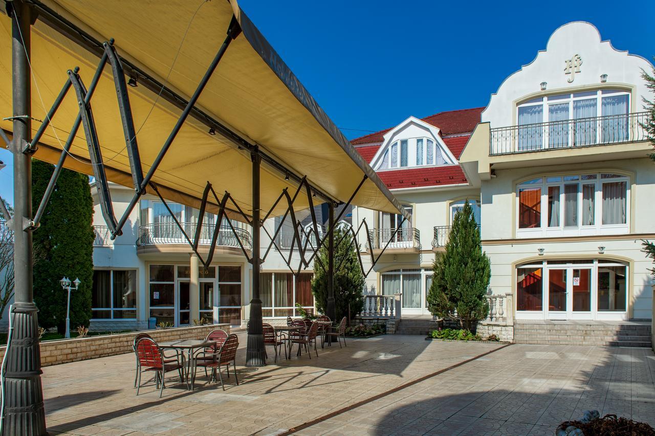 Aqua Blue Hotel Hajdúszoboszló Exterior foto